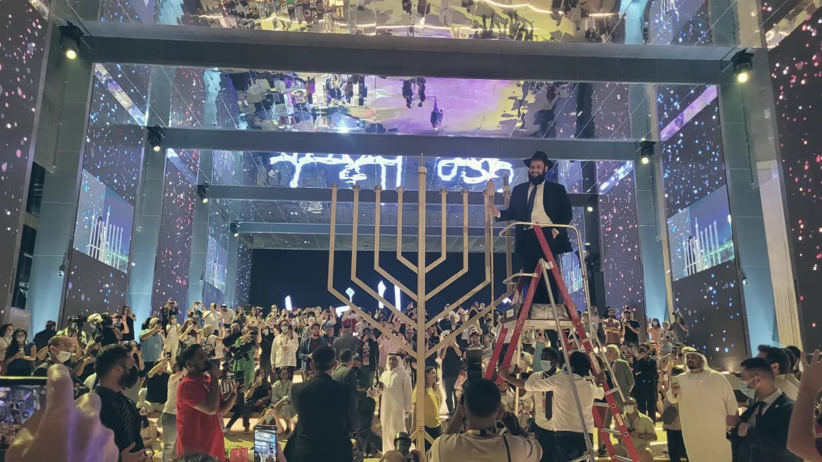 Отель Radisson Dubai: расположение, номера и отзывы