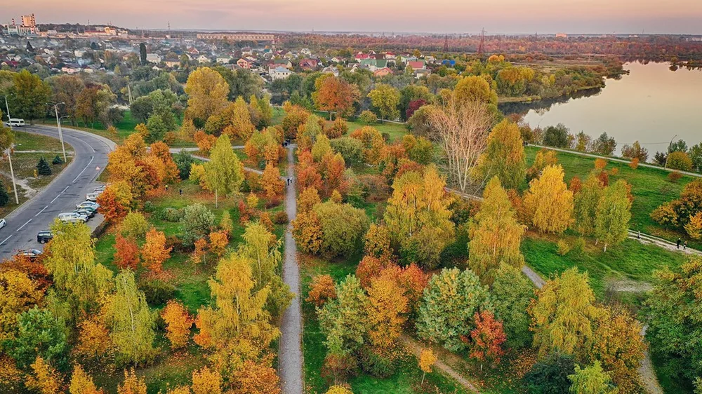 Транспортная связь с Дворцово-парковым ансамблем