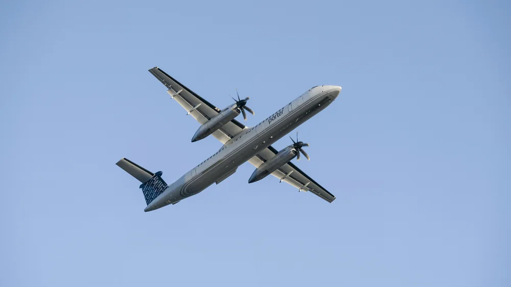 Аэропорт Пирсон (YYZ) или Батлер (YTZ): куда прилететь