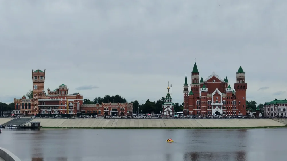 Марийский орнамент на ткани и керамике
