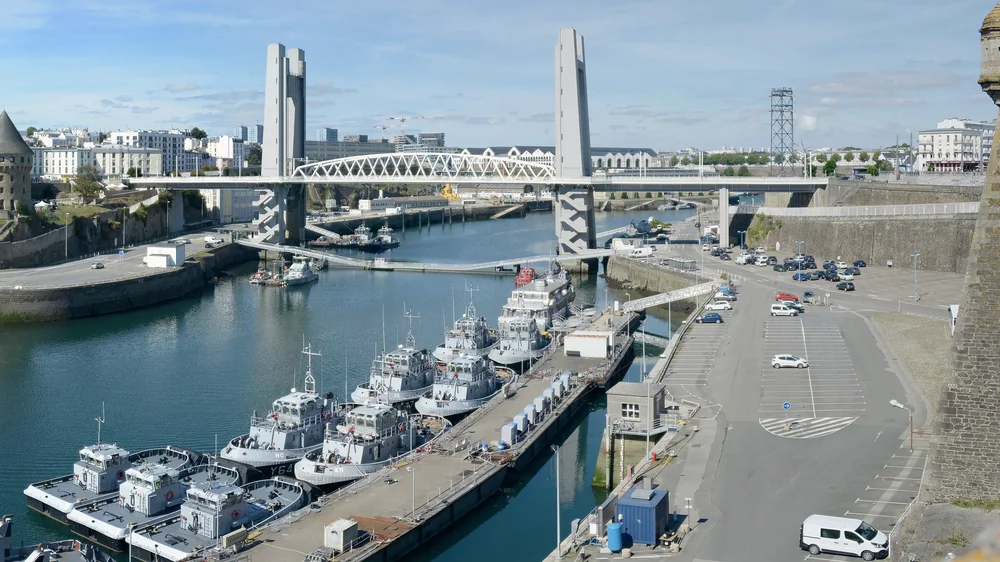 Что нужно знать о деньгах, розетках и языке перед поездкой