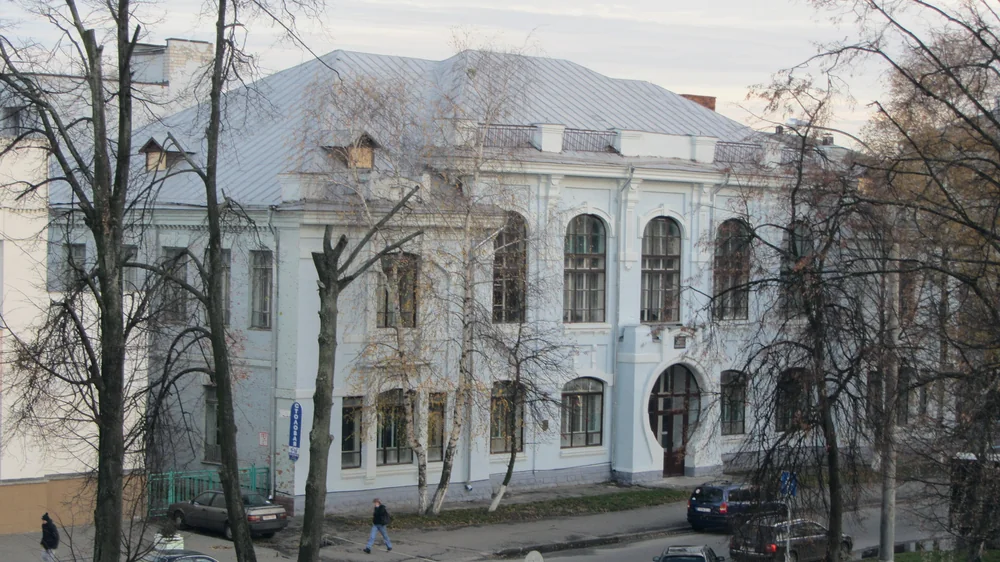 Дворец Румянцевых-Паскевичей: история и статус