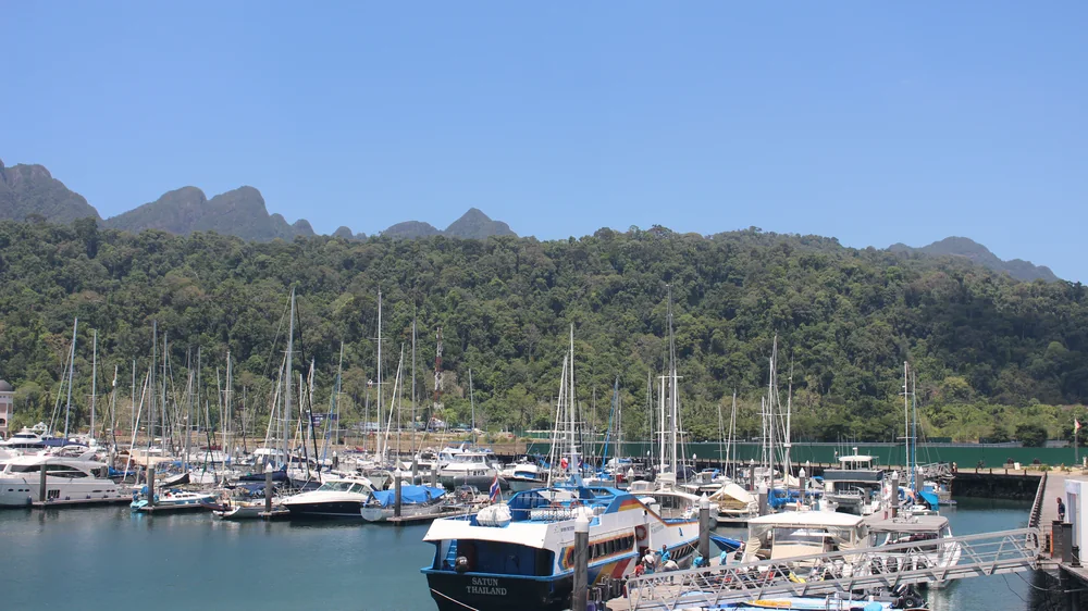 Datai Bay Beach: тишина для дорогих отелей