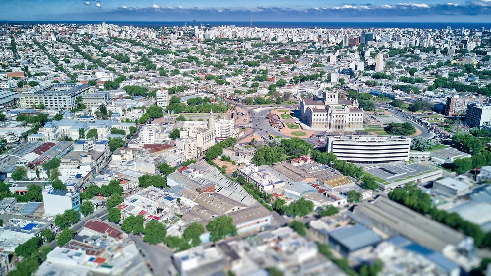 Часовой пояс Монтевидео и разница с Москвой